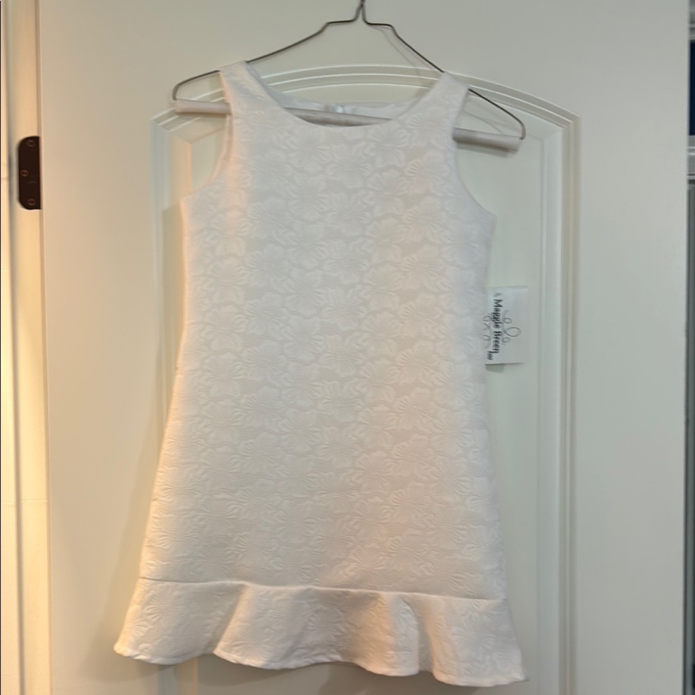 NWT Elegant White Sleeveless Kids Dress